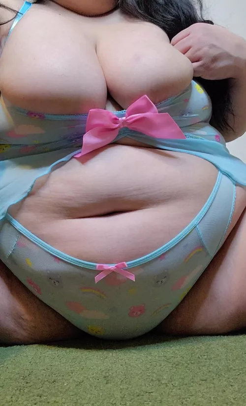 Super soft and need cuddles 😋