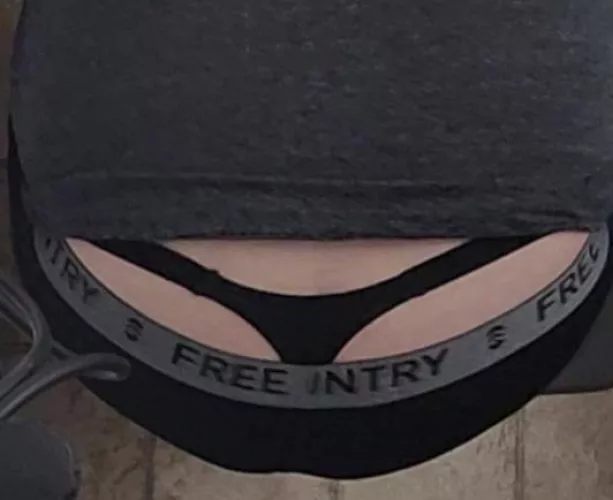 Tail came out to play while cleaning.