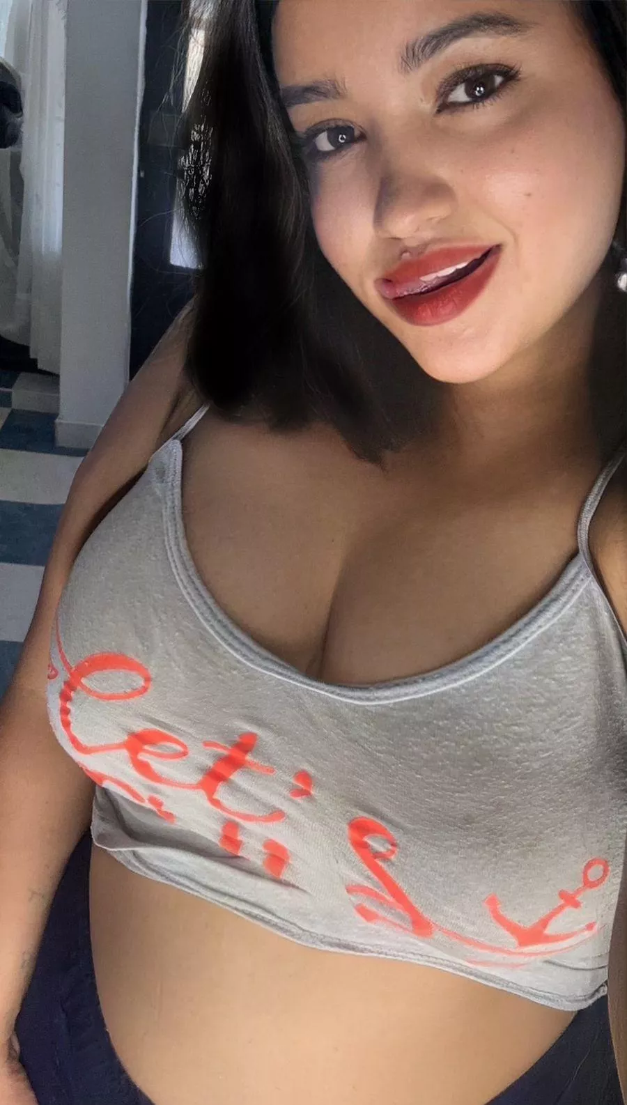 The selfie you get when your wife is not at home