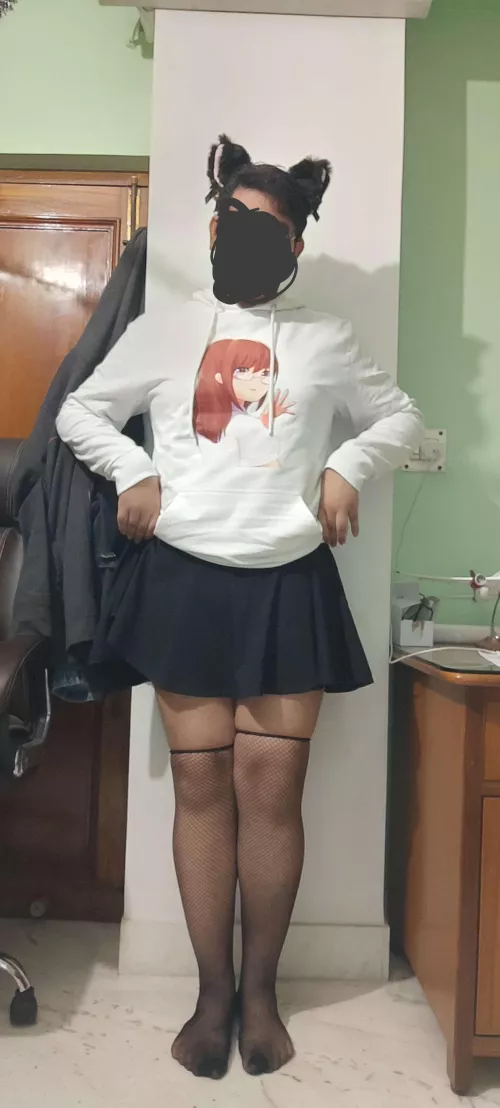 Uhhh I'm just showing off my hoodie...