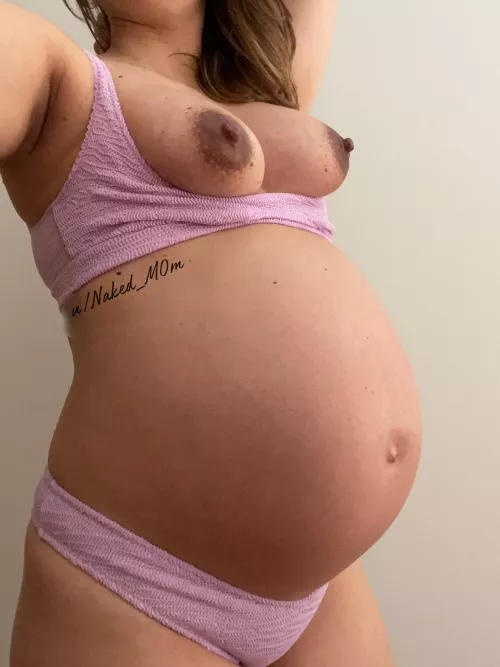 Who misses my belly and my dark nipples? ☝🏻