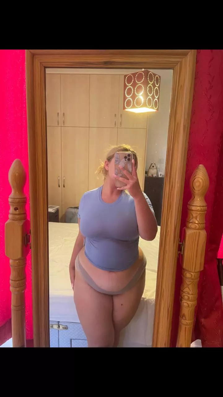 You guys like thick girls?