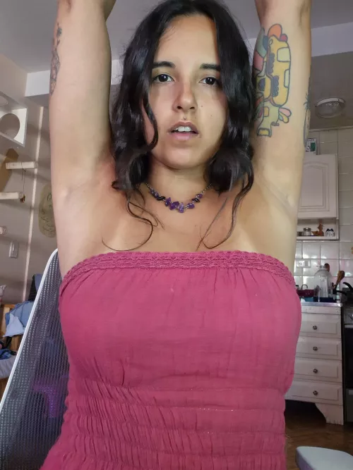 Your favorite smooth armpits are back