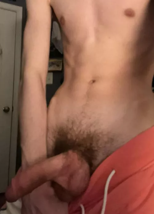 18 looking for gaming / trading buddies hmu for snap (pls have pics)