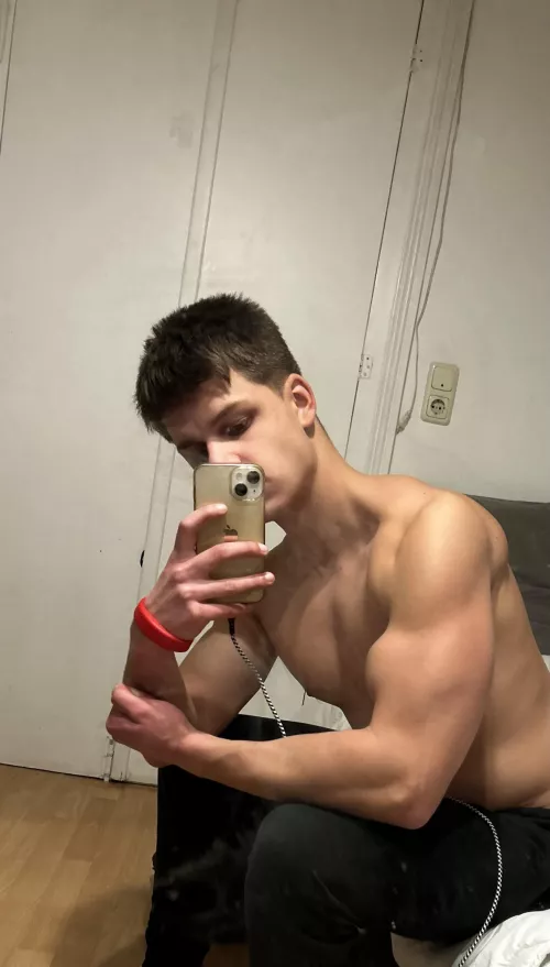 19M,Just finished my workout