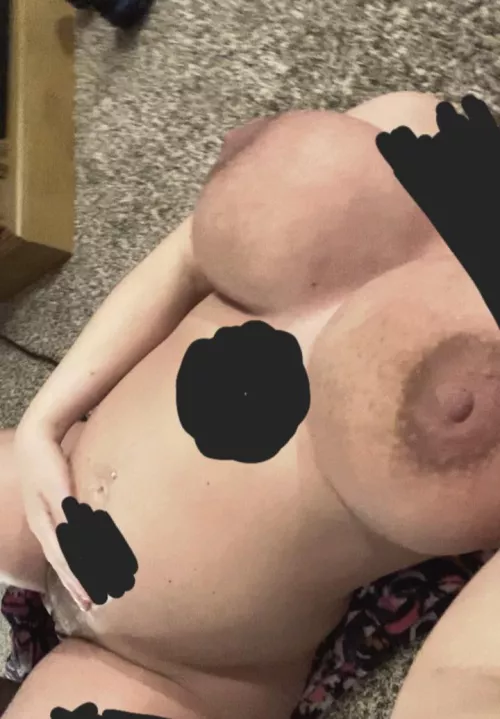 Bi and pregnant. Had to cover tattoos. Can't believe I'm posting 😅