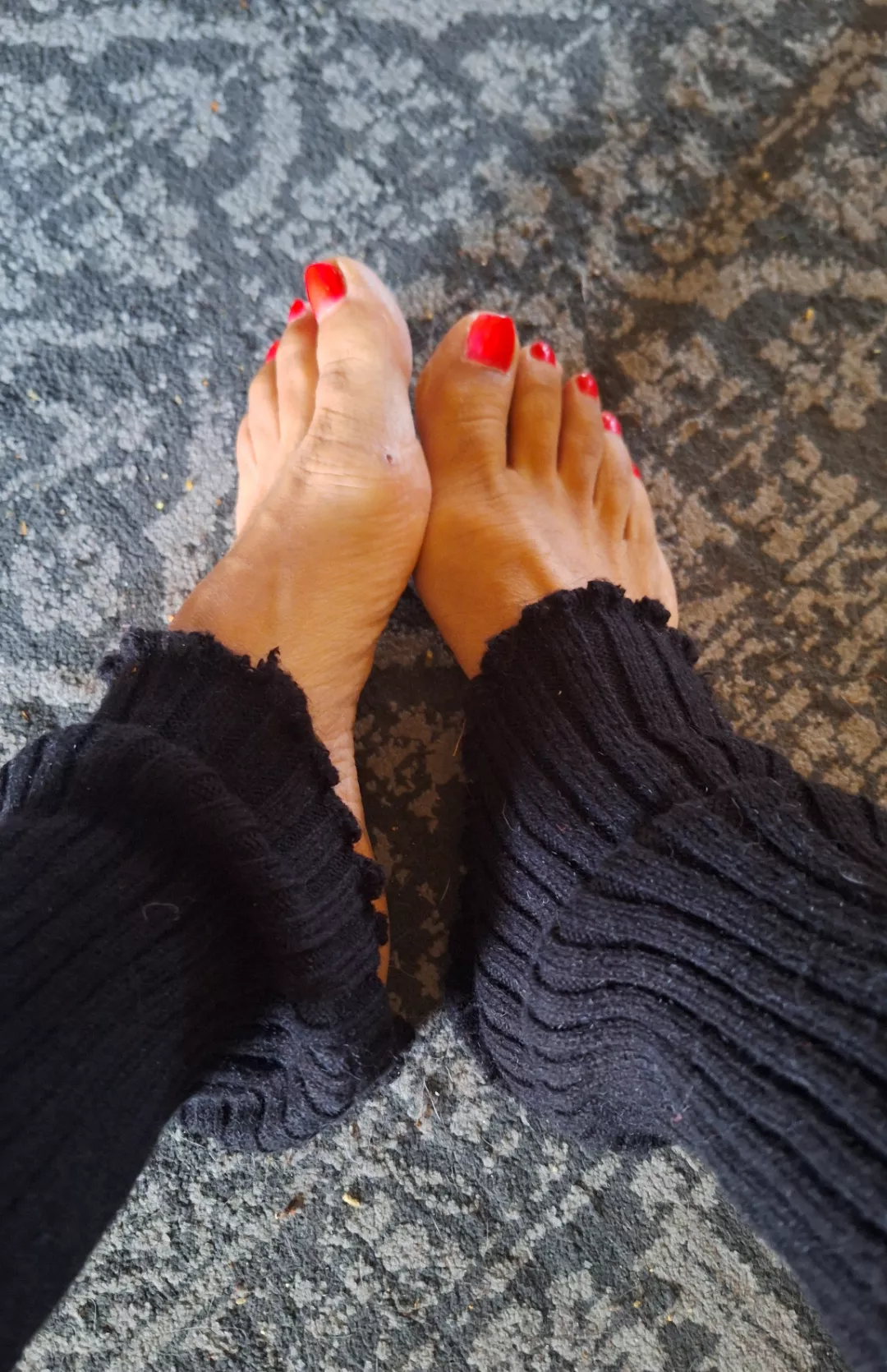 Chilly day means leg warmers!