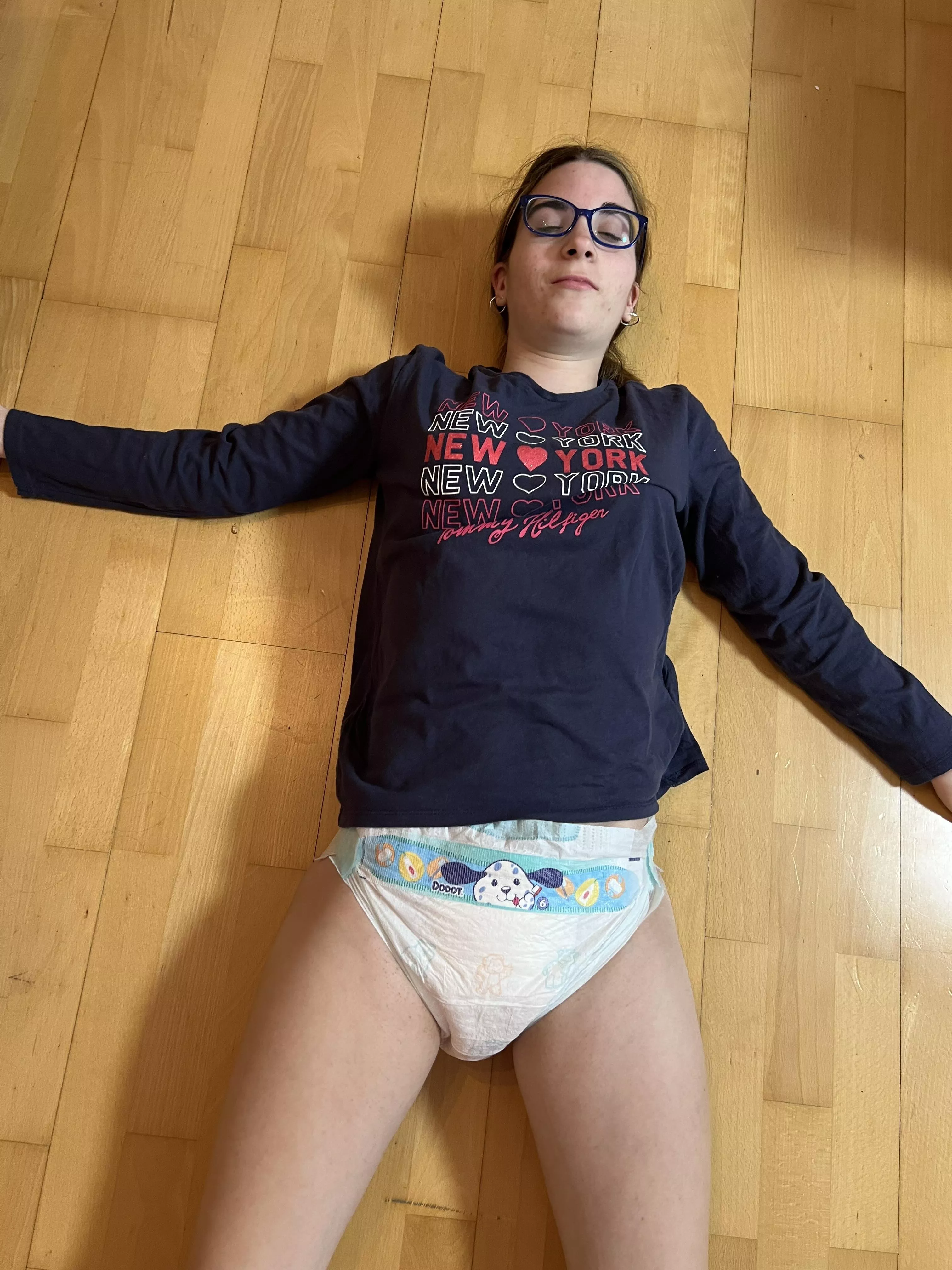 Close your eyes and feel the diapers.