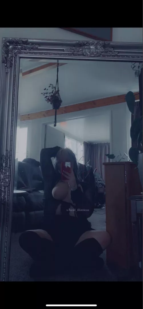 Come lay on my chest