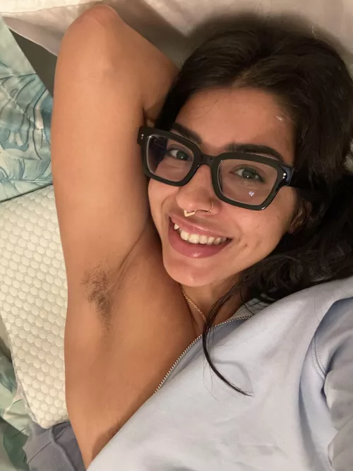 Do guys actually like hairy pits?