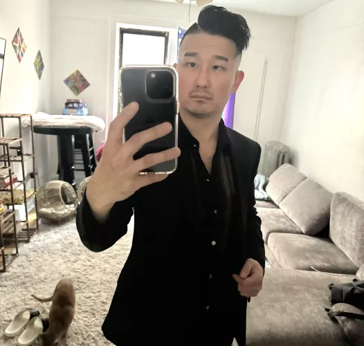 Early bird selfie gets the worm?