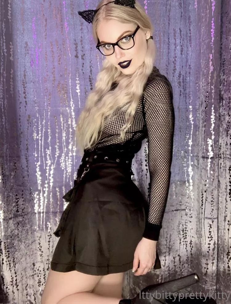 Goth blonde