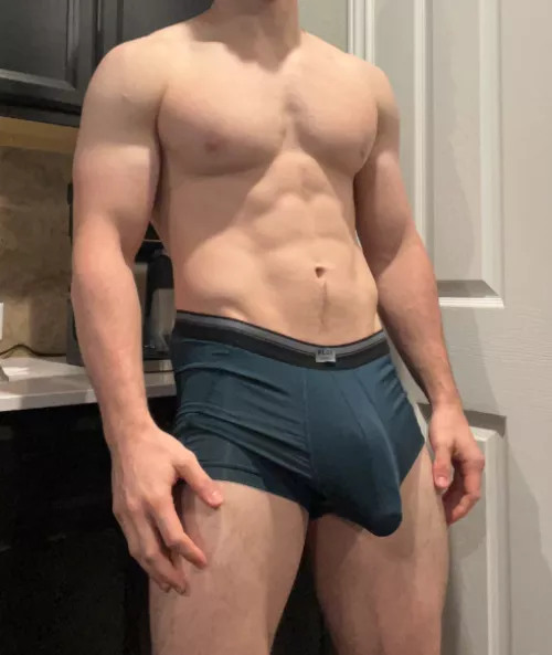 i cant hide it any help