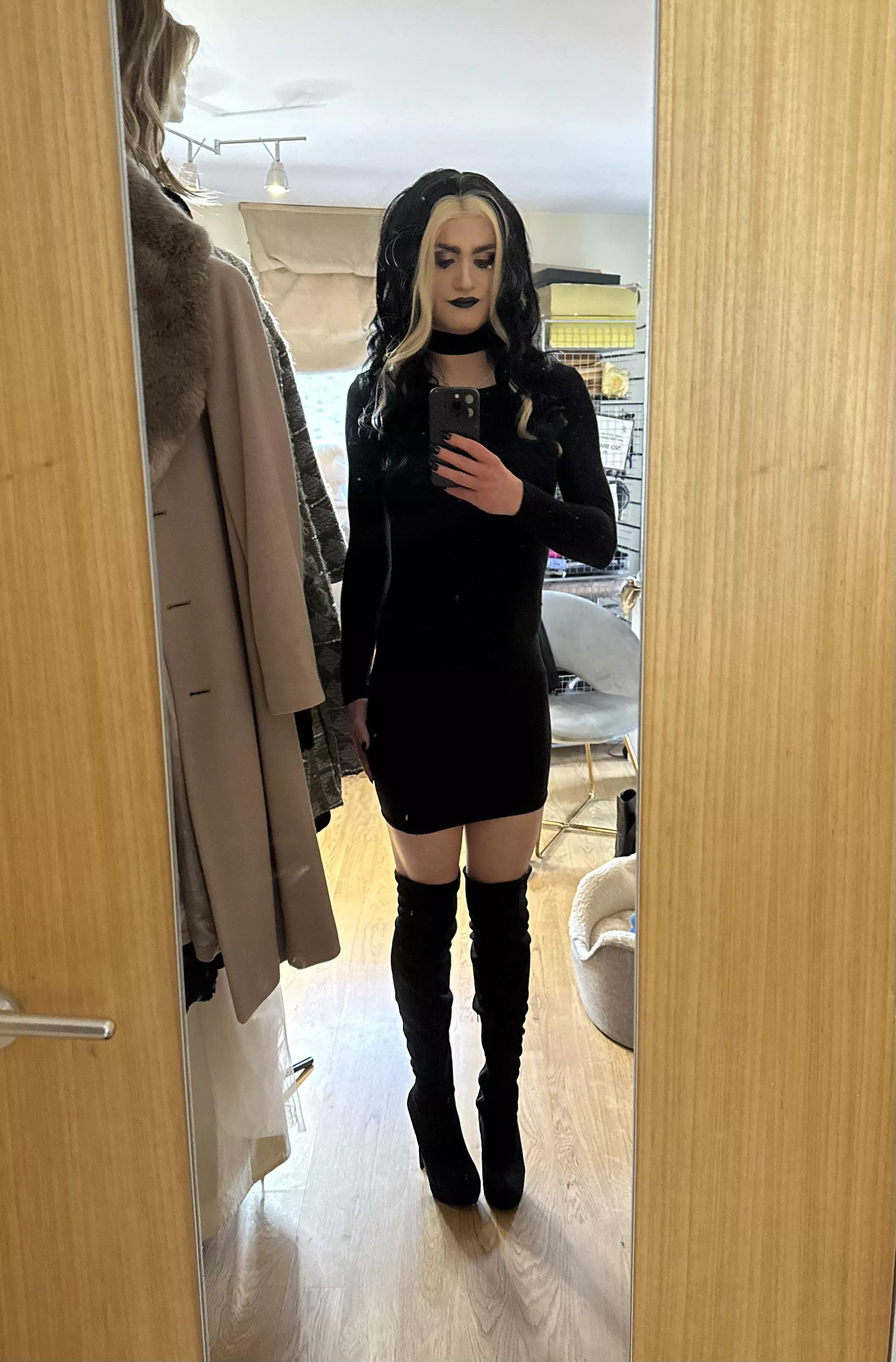 I love my boots 🖤