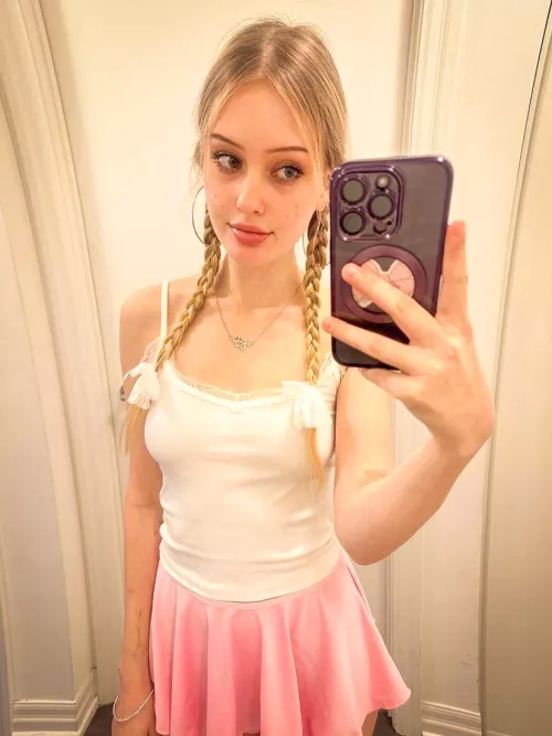 I was getting ready for our dinner date ðŸ¤