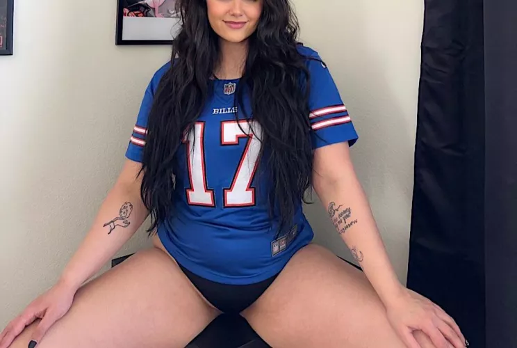 I’ll spread for Josh Allen 💙🏈❤️ Go Bills!