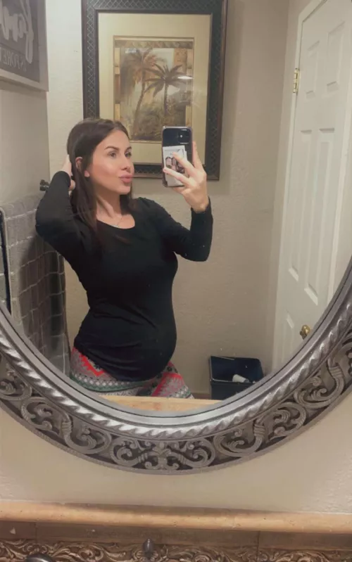 Is clothes on okay for this sub? 😇 You can see my pregnant belly thru my clothes 😘♥️