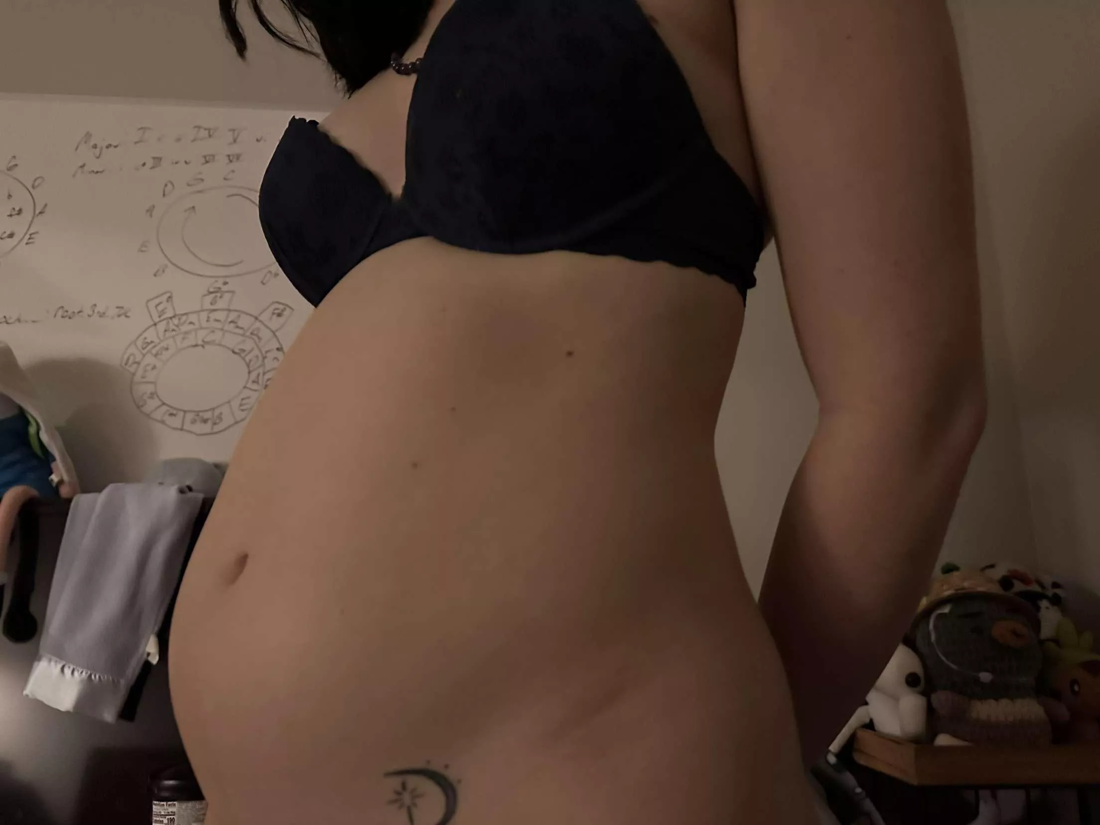 Last night i got strapped down and fed until it hurt <3<3<3