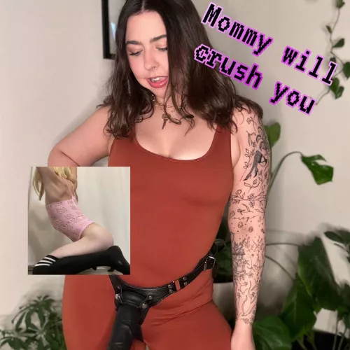 Let mommy crush you! U/jadejungles fan content ❤️