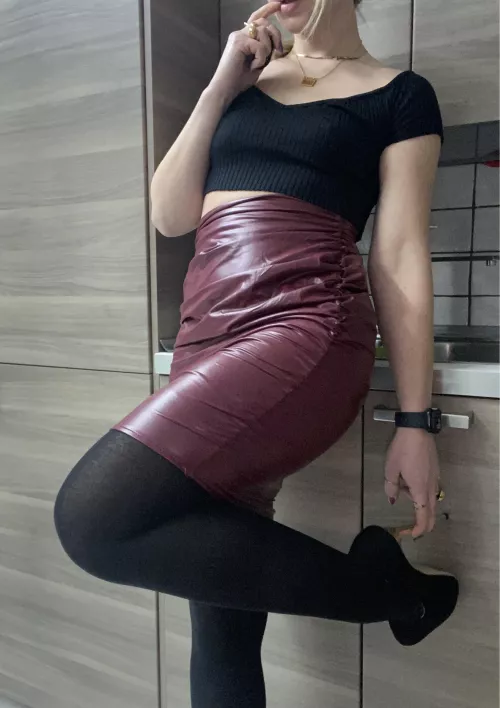 My leather skirt… pencil