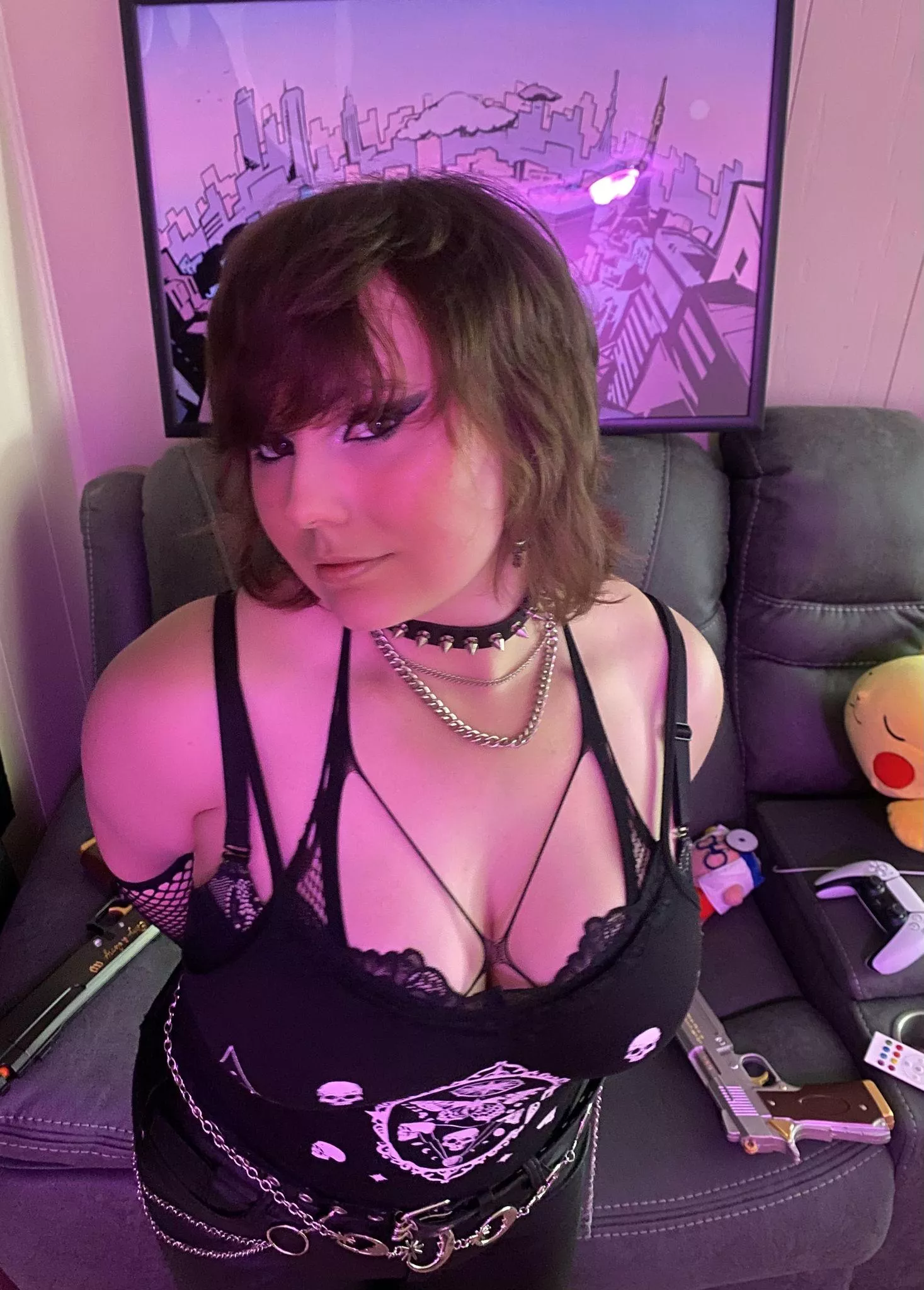 Nerdy goth girls need love too.