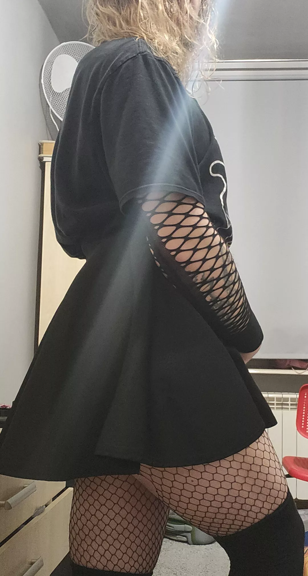 New outfit and hair getting long finally ^^