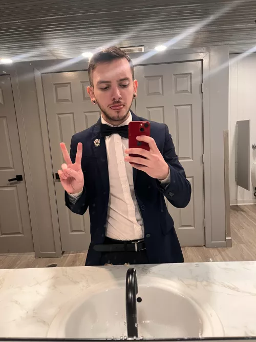 Pic from a gig I did a while back that never saw the light of day (the jacket wasn’t black like I initially thought).