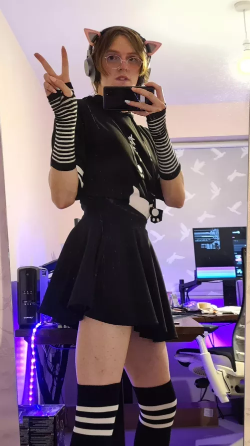 Quick selfie for all the other cuties out there