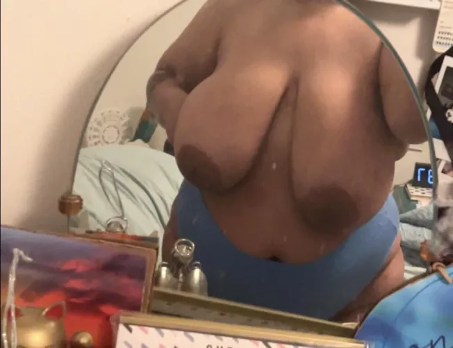 Saturdays are for the bed 😌😋