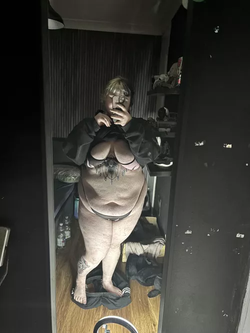 Teasing me for being fat only makes me wanna get bigger 🐷