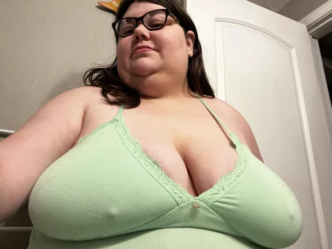 They need your attention 🥵