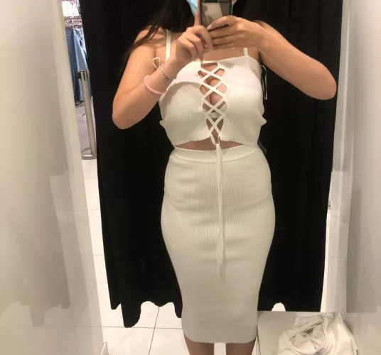 this dress is so tight like my pussy lol