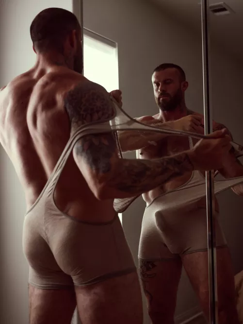 You wanna fuck in front of the mirror bro? [37]