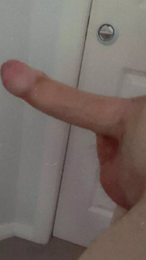 19 Australian curious top looking for some ass. Snap is @otherguy5702