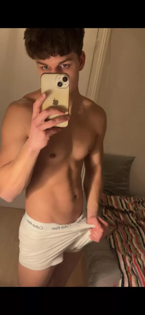 19m,I’m so horny