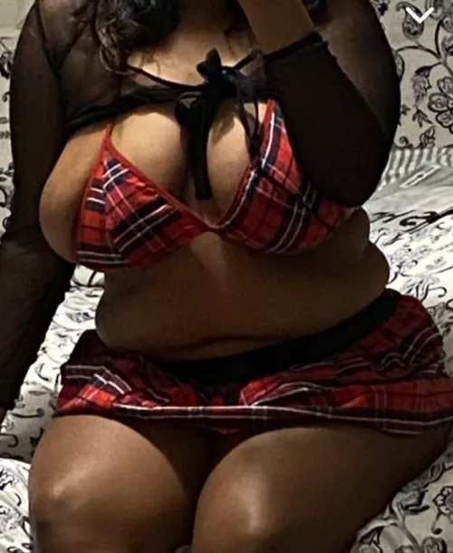 23F Brown Virgin. Am I Pretty, Daddy?