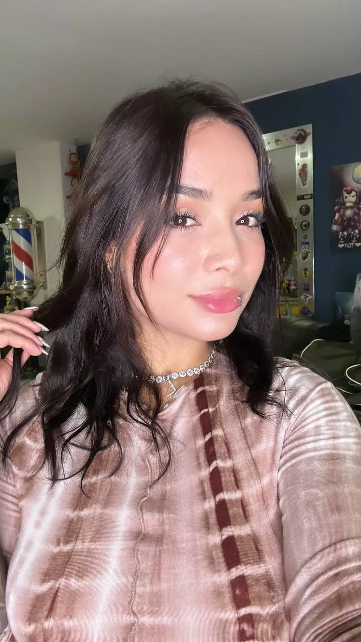 3 words.. say it and definitely, I'll be yours