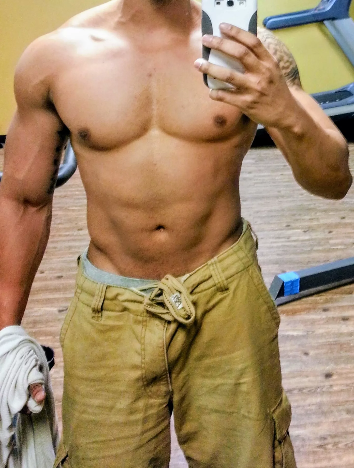 35 M4F (Nola and surrounding areas) black bull for hire for singles and or wives