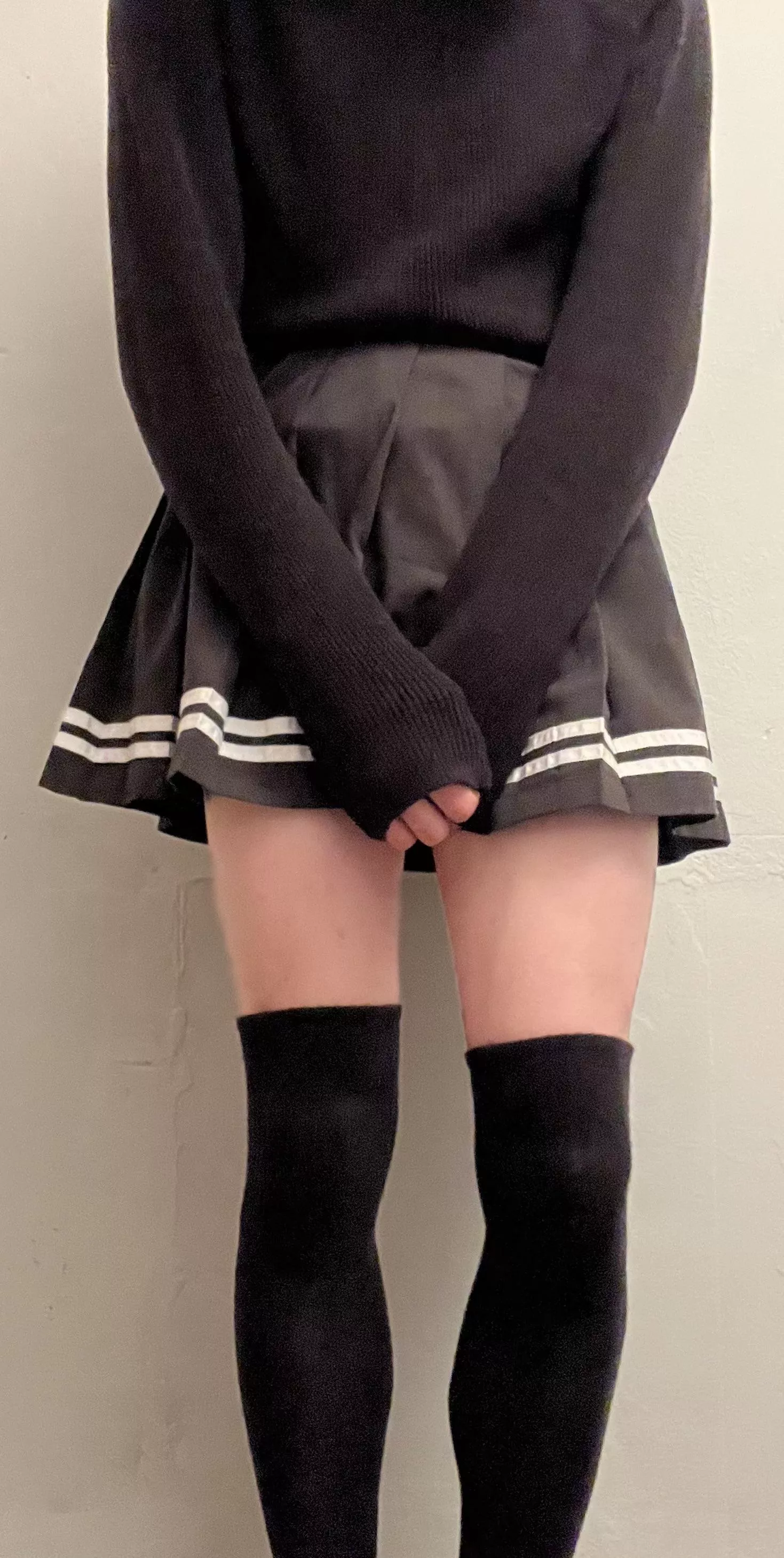 Another pic of my outfit, thoughts?💭✌️