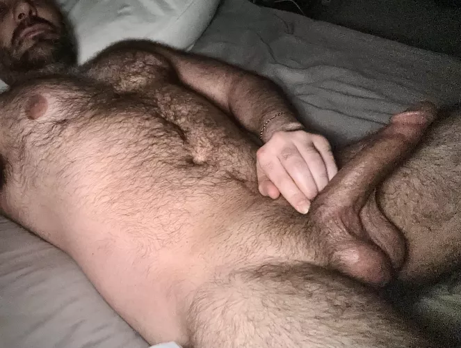 Anyone wanna watch this bills vs chiefs game in bed with me?