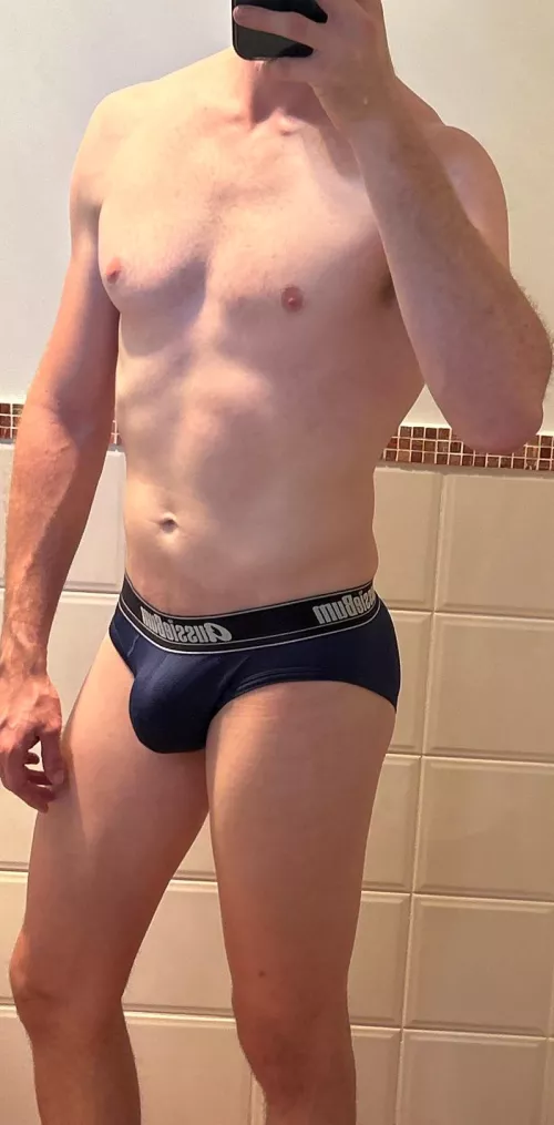 (aussieBum) On Mondays we wear navy blue