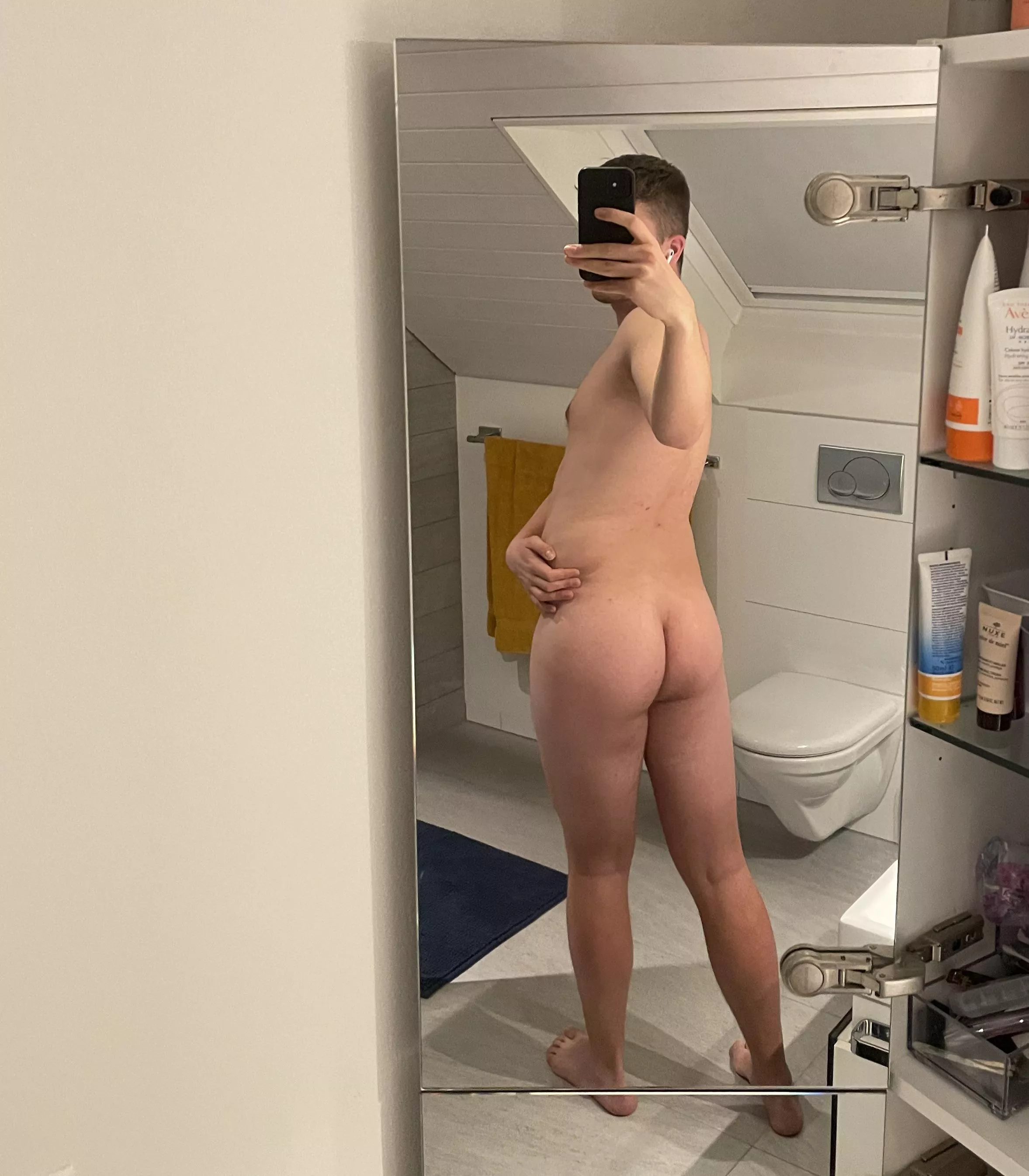 Breaking my back by trying to look cute (21)
