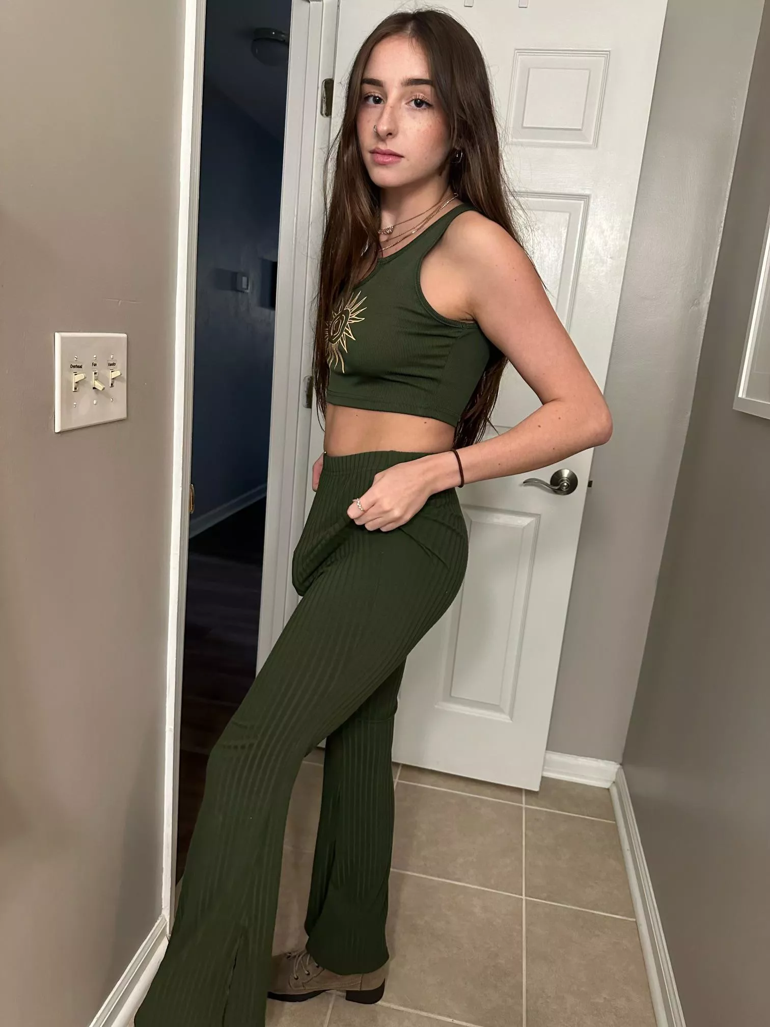 Comment yes if I can be your girlfriend