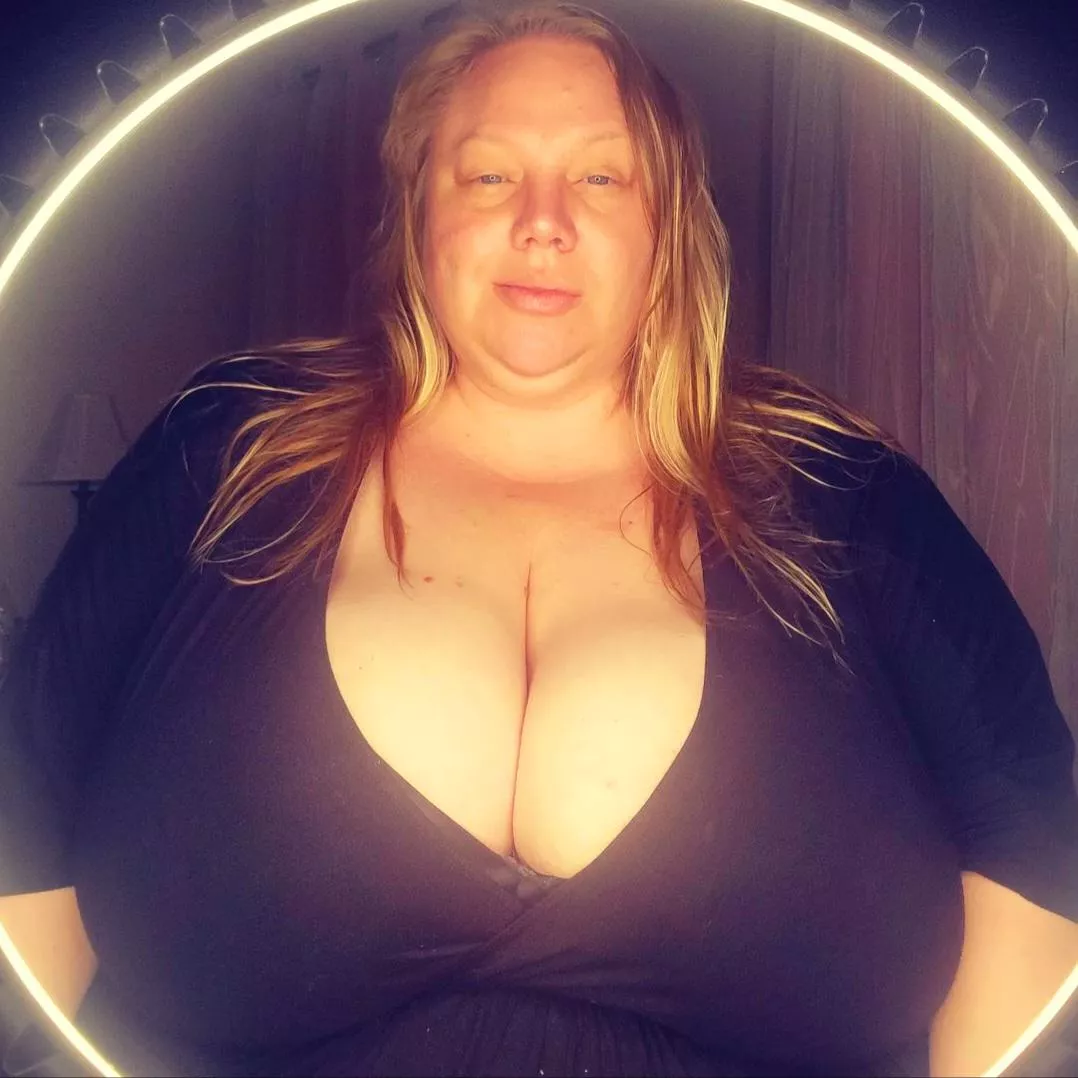 Cum into my circle 😉