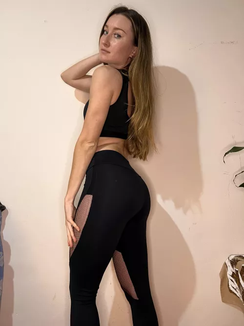 Do these yoga pants make me look like I'm ready to conquer your world?