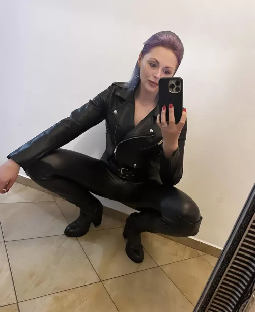 Do you think leggings are sexy ?