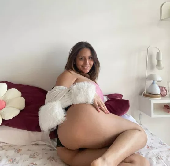 Does my thick 18yo booty looks beautiful here