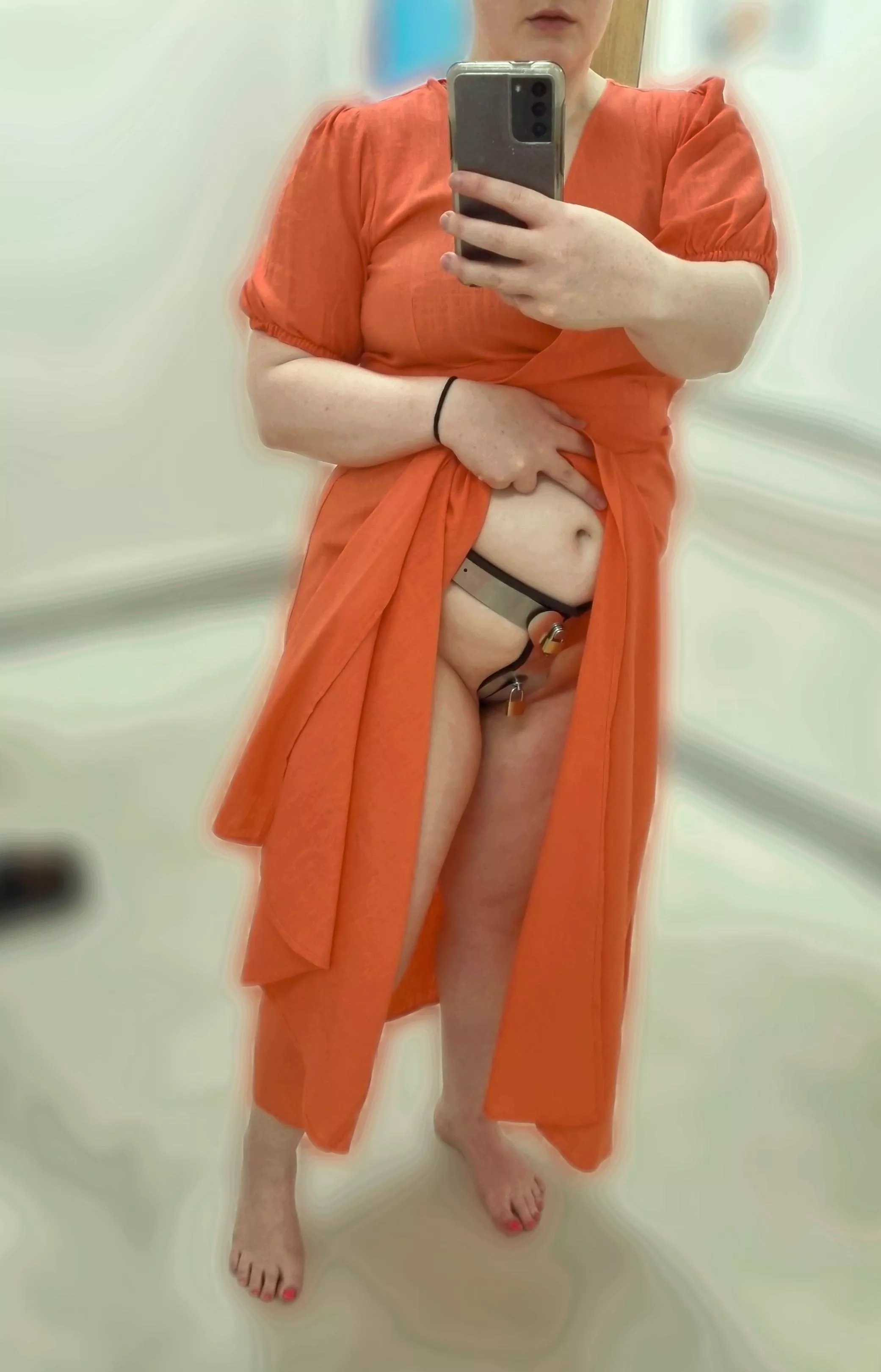 Dress shopping and a sneaky chastity belt!