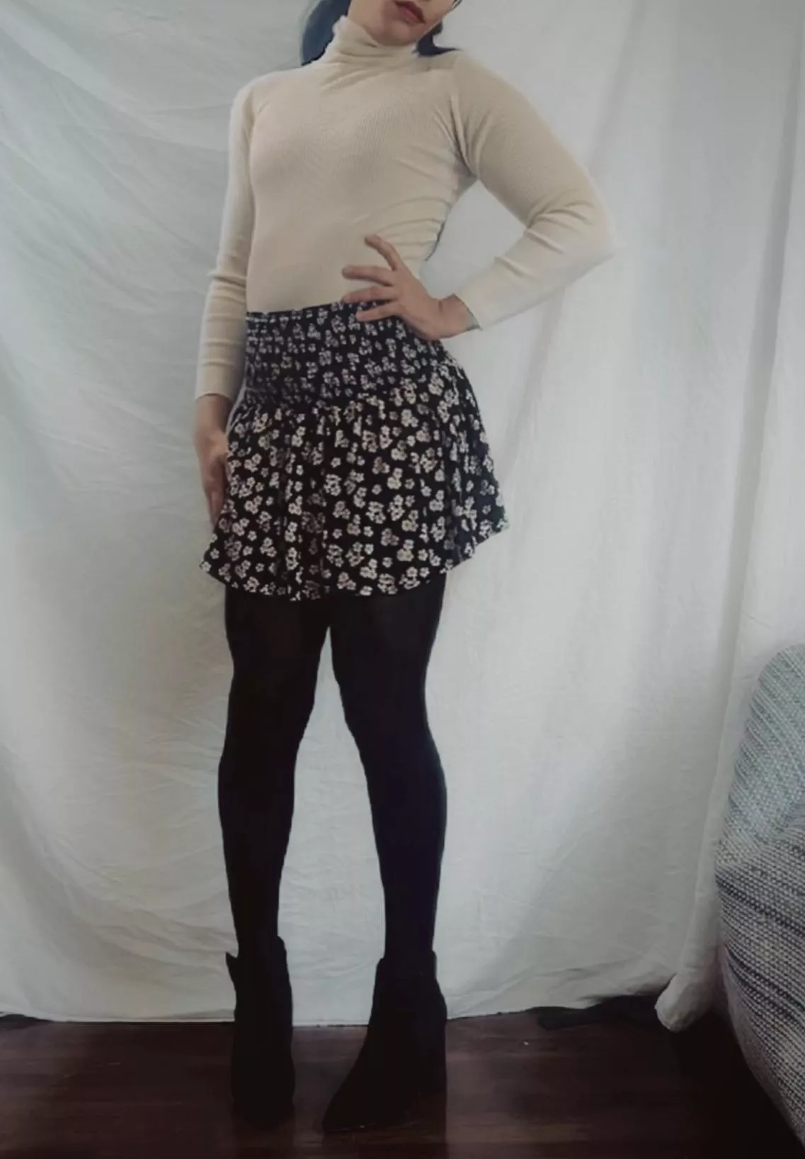 Feeling super cute and femme in this outfit ☺️