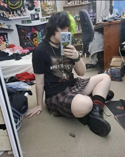 First time on here BE NICE PLS